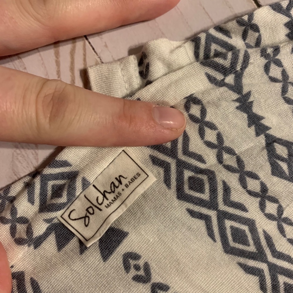 Handmade Multi-Use Nursing Cover - Picture 2 of 3